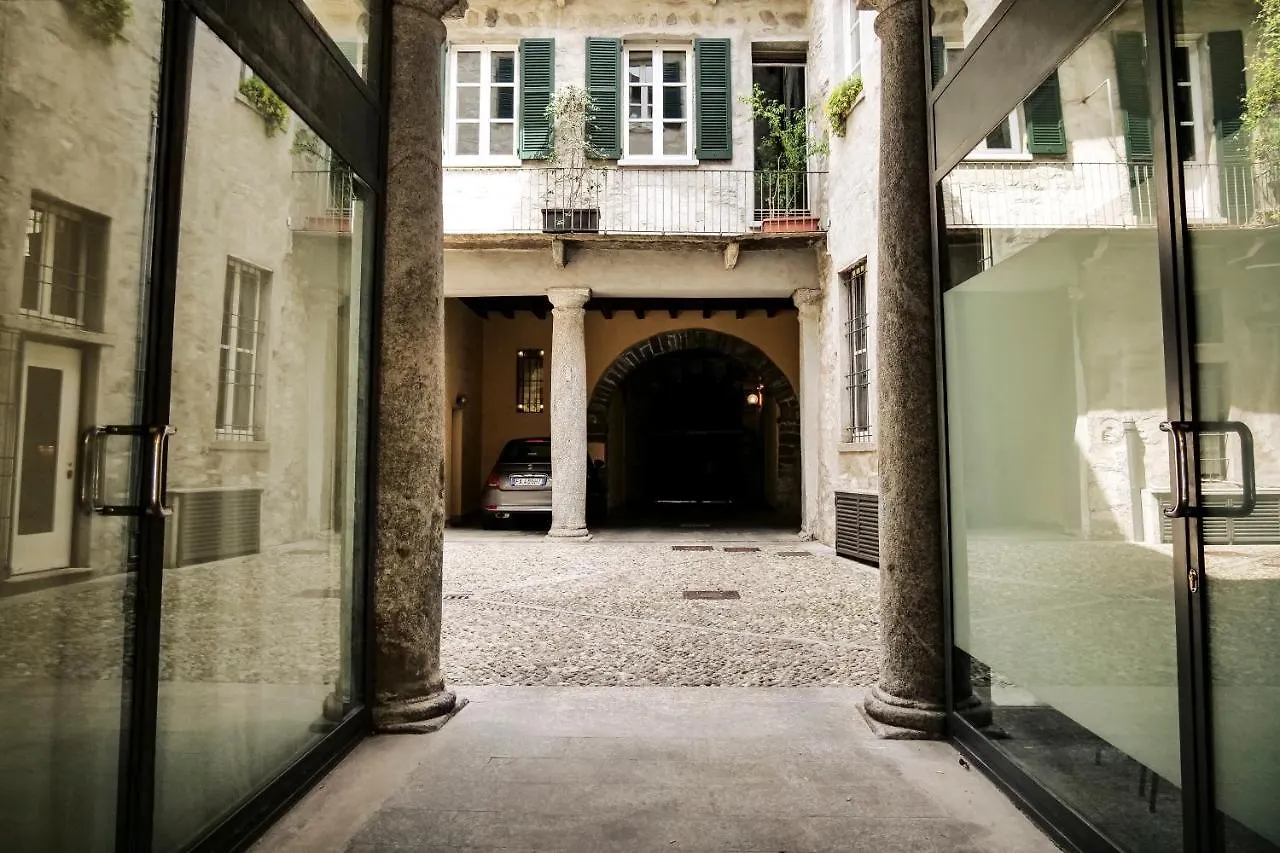 Casa Del Pittore - Elegante Appartamento Del 1200 - Centro Storico Côme